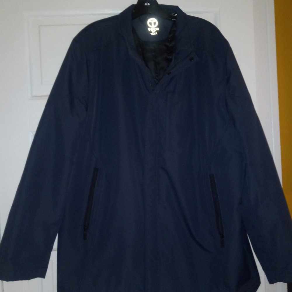 Luxurious Navy blue mens T Tech by Tumi jacket   XL